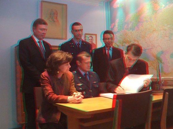 signing-the-guest-book-on-gagarins-office---3d_5268372982_o.jpg