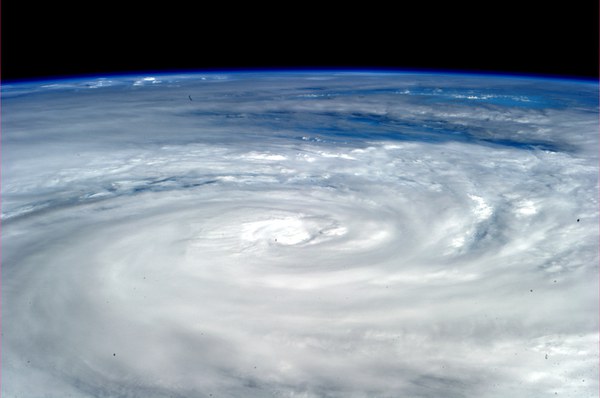 cyclone-dianne-forms-off-the-northwest-coast-of-australia_5458605786_o.jpg