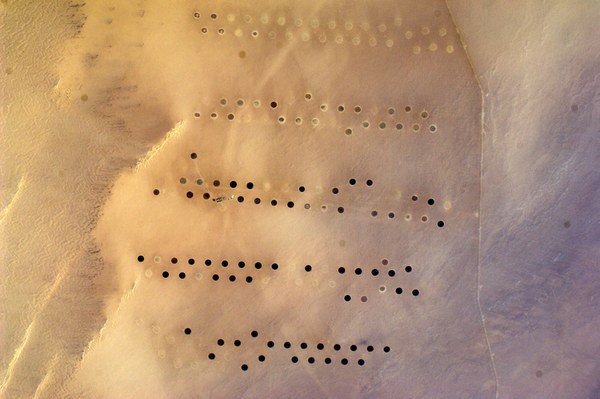 braille-alphabet-in-the-libyan-desert-12_5609896320_o.jpg