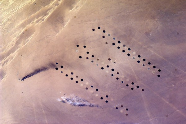 braille-alphabet-in-the-libyan-desert-22_5609896414_o.jpg
