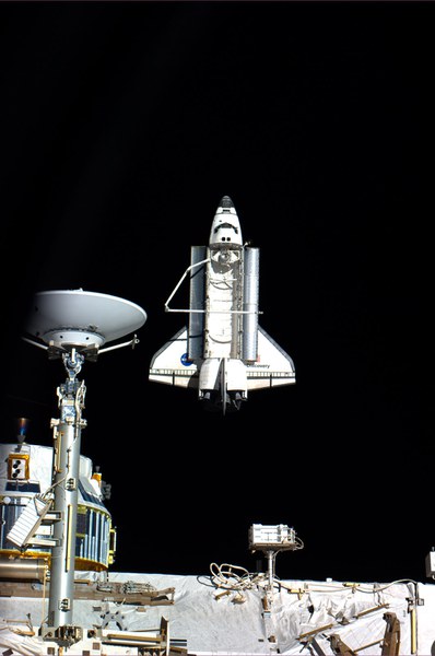 discovery-goes-zenith-of-iss_5508647808_o.jpg