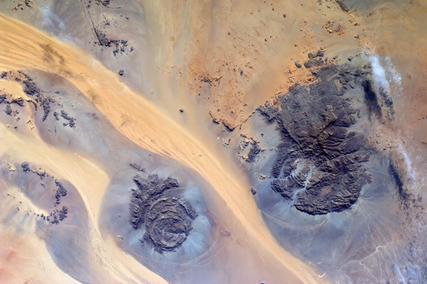 rivers-of-sand-on-border-between-libya-egypt-and-sudan_5609895808_o.jpg
