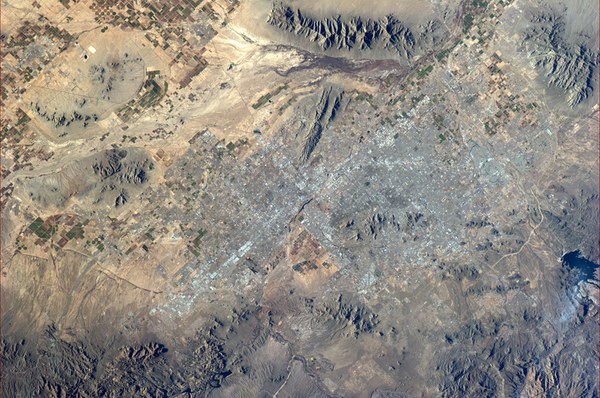 located-in-northeastern-sonoran-desert_5363158623_o.jpg