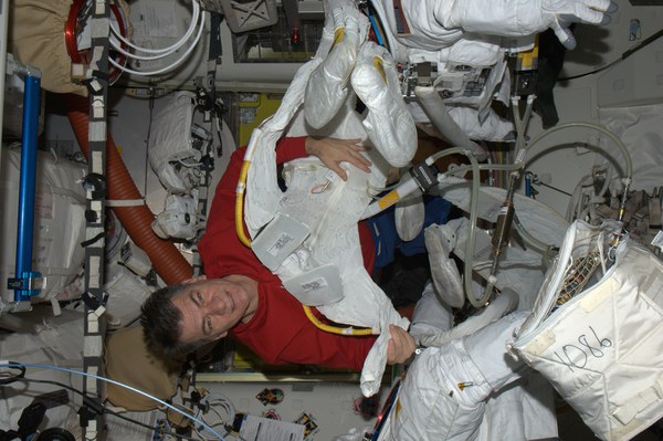 preparing-the-spacewalk-suits-we-never-know_5329893132_o.jpg