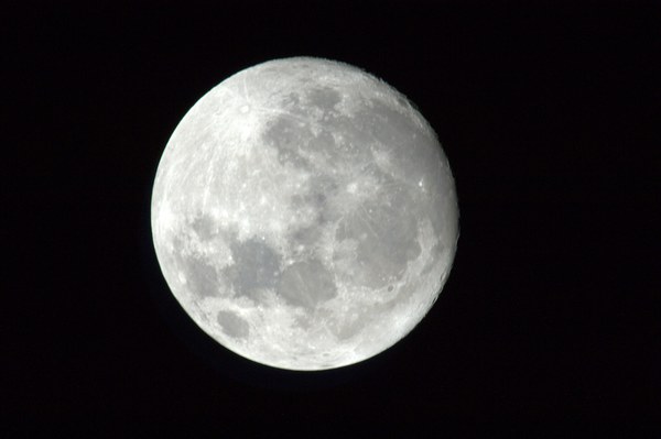 moon--luna_5627704932_o.jpg