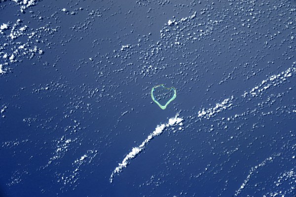 a-heart-shaped-atoll_26927856979_o.jpg